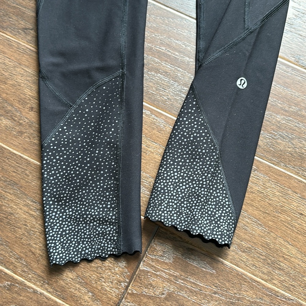 Lululemon Tight Stuff 25” High rise - Picture 3 of 8